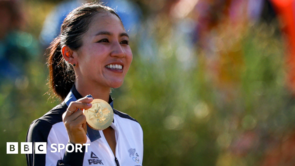 Lydia Ko: Olympic women's golf gold for New Zealand player