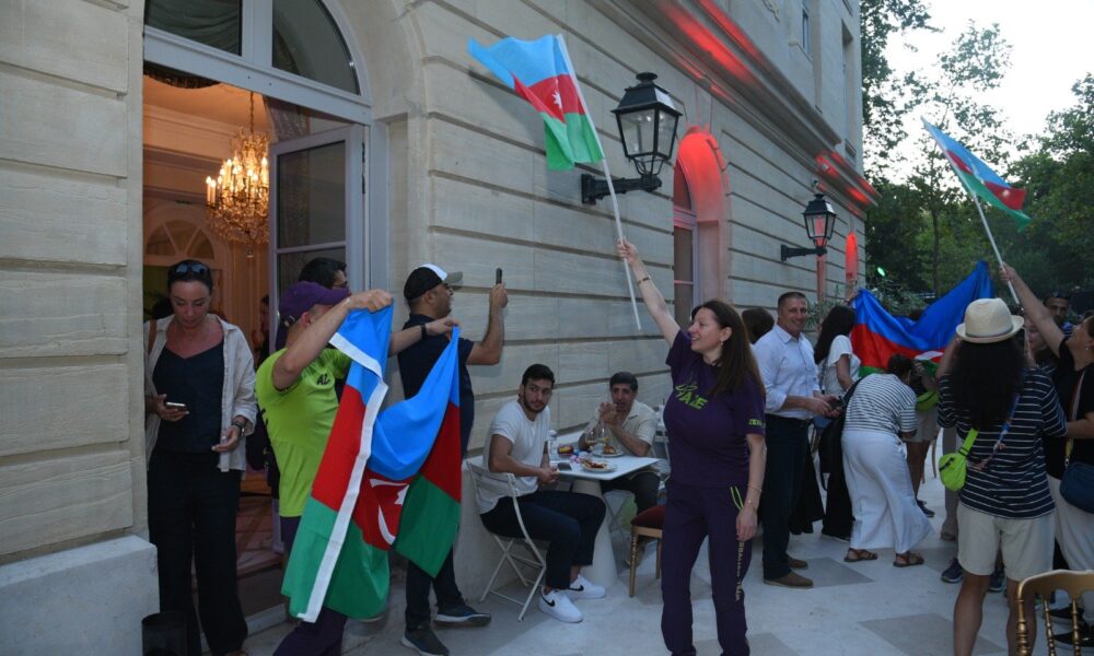 Meeting with medal-winning athletes held at Olympic House of Azerbaijan (PHOTO)