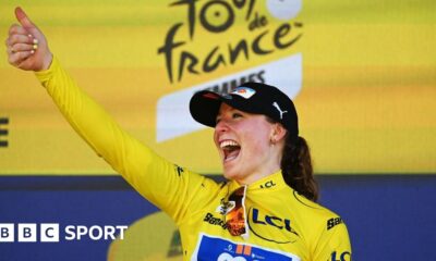 Tour de France Femmes 2024: Charlotte Kool wins opening stage