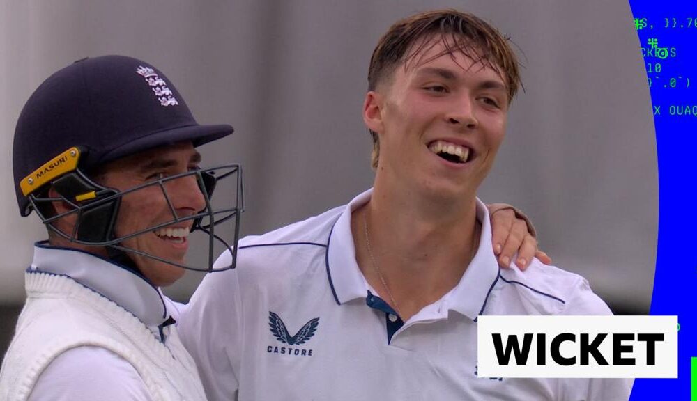 'What a moment!' Hull claims maiden Test wicket