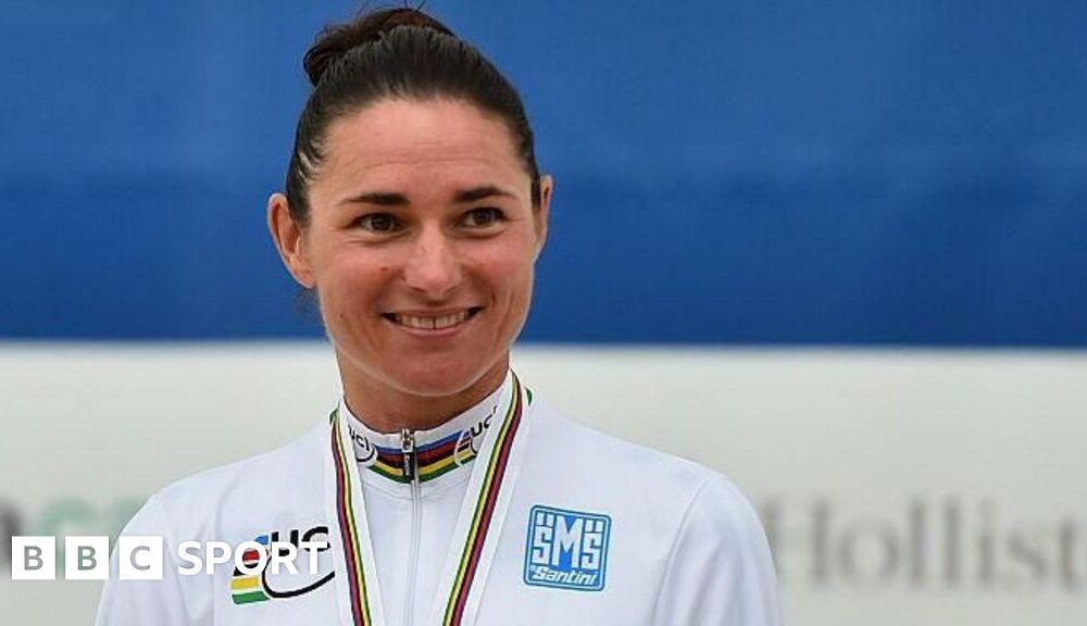 Great Britain's Sarah Storey retains women's C5 world road race title