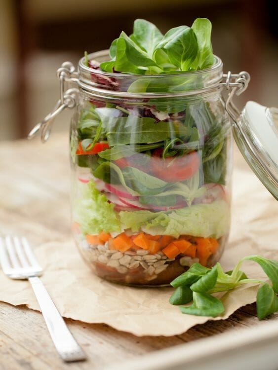 How to Perfect the Mason Jar Salad PLUS three simple recipes!