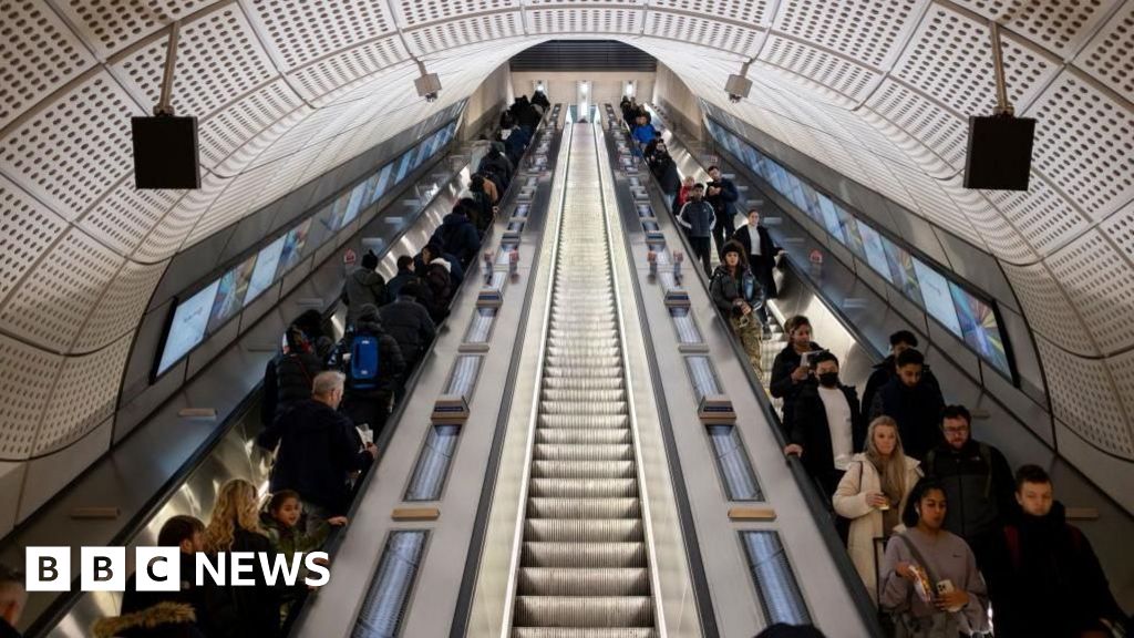 London transport cyber attack: Boy, 17, arrested