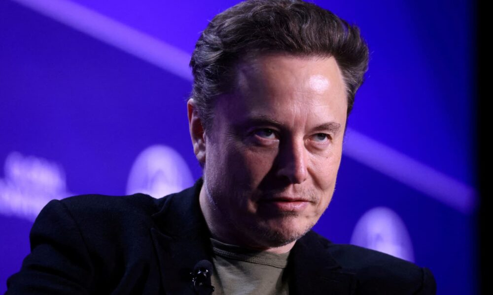 SEC says Musk should be sanctioned if he keeps dodging Twitter depositions