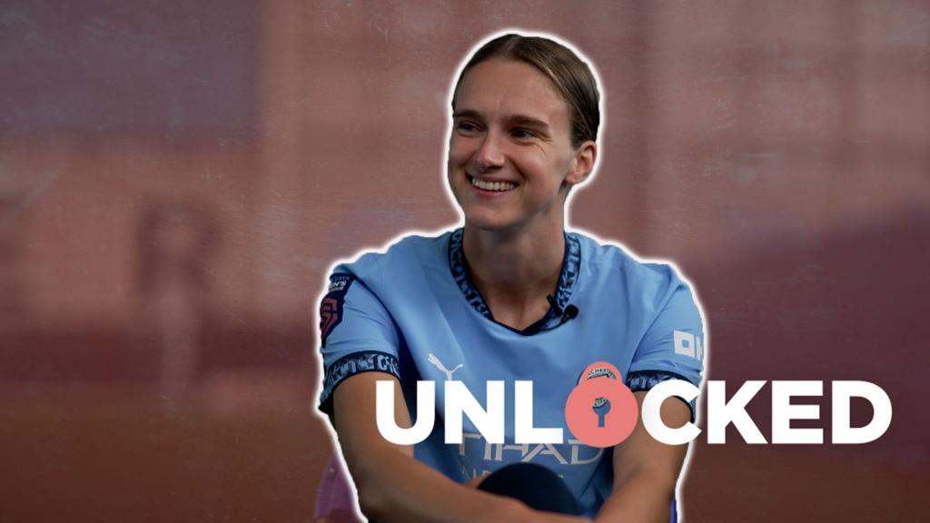 Vivianne Miedema: Manchester City striker unlocks her phone secrets