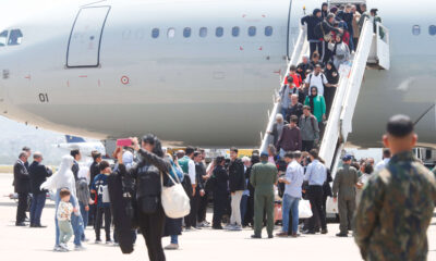 Brazilian citizens evacuated from Lebanon land at São Paulo Air Base (Photo: Paulo Pinto/Agência Brasil)