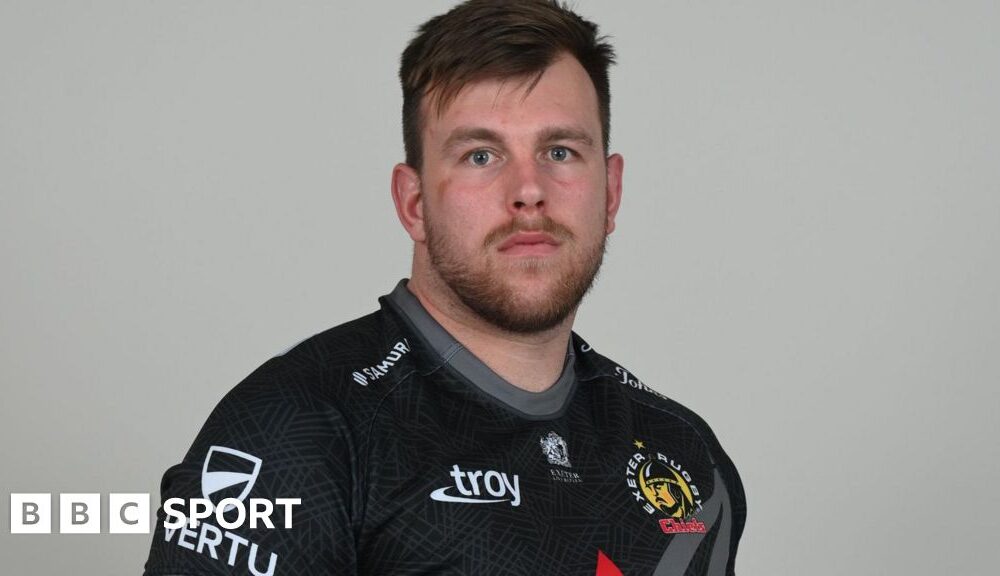 Ethan Burger: Exeter add South African prop to front row