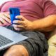 Study: The fattening speed: Understanding the impact of internet speed on obesity, and the mediating role of sedentary behaviour. Image Credit: Miguel AF / Shutterstock