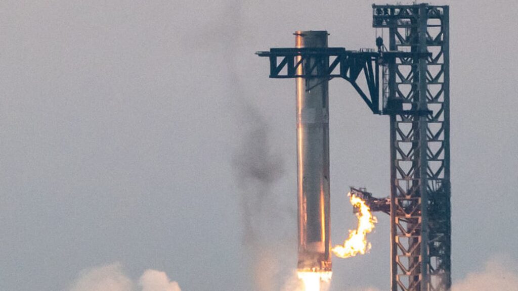 SpaceX Starship rocket launch: Flight 5 catches booster