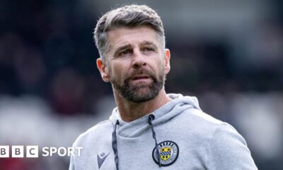 St Mirren: Stephen Robinson signs new deal until 2027