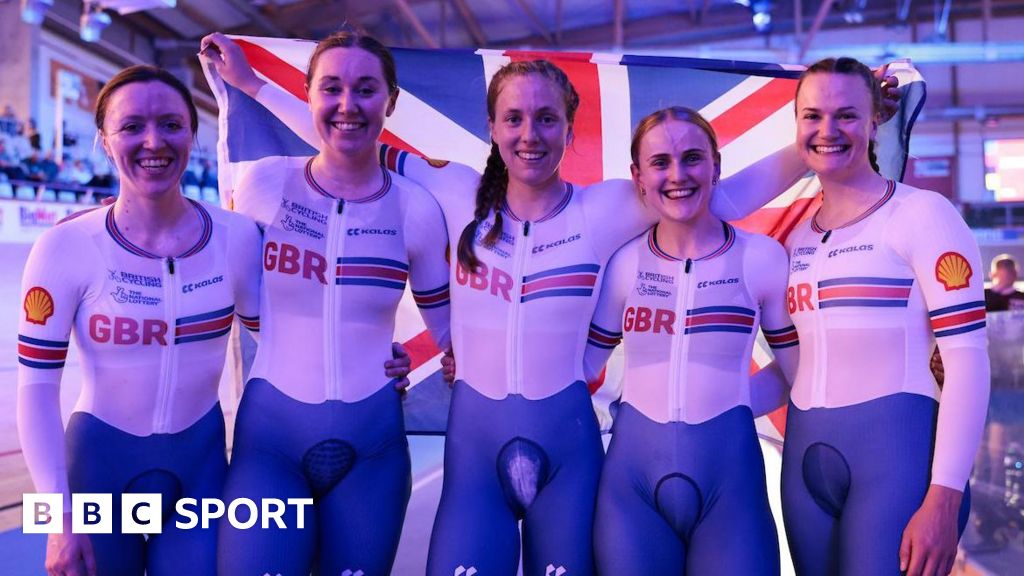 Track World Championships: Katie Archibald and Great Britain team win women's team pursuit gold