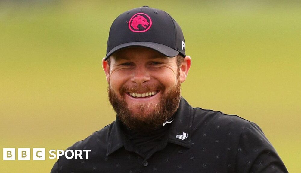 Tyrrell Hatton shoots Old Course record-equalling 61 to take Alfred Dunhill Links lead with 61